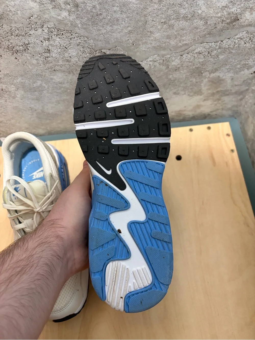 Nike follow us